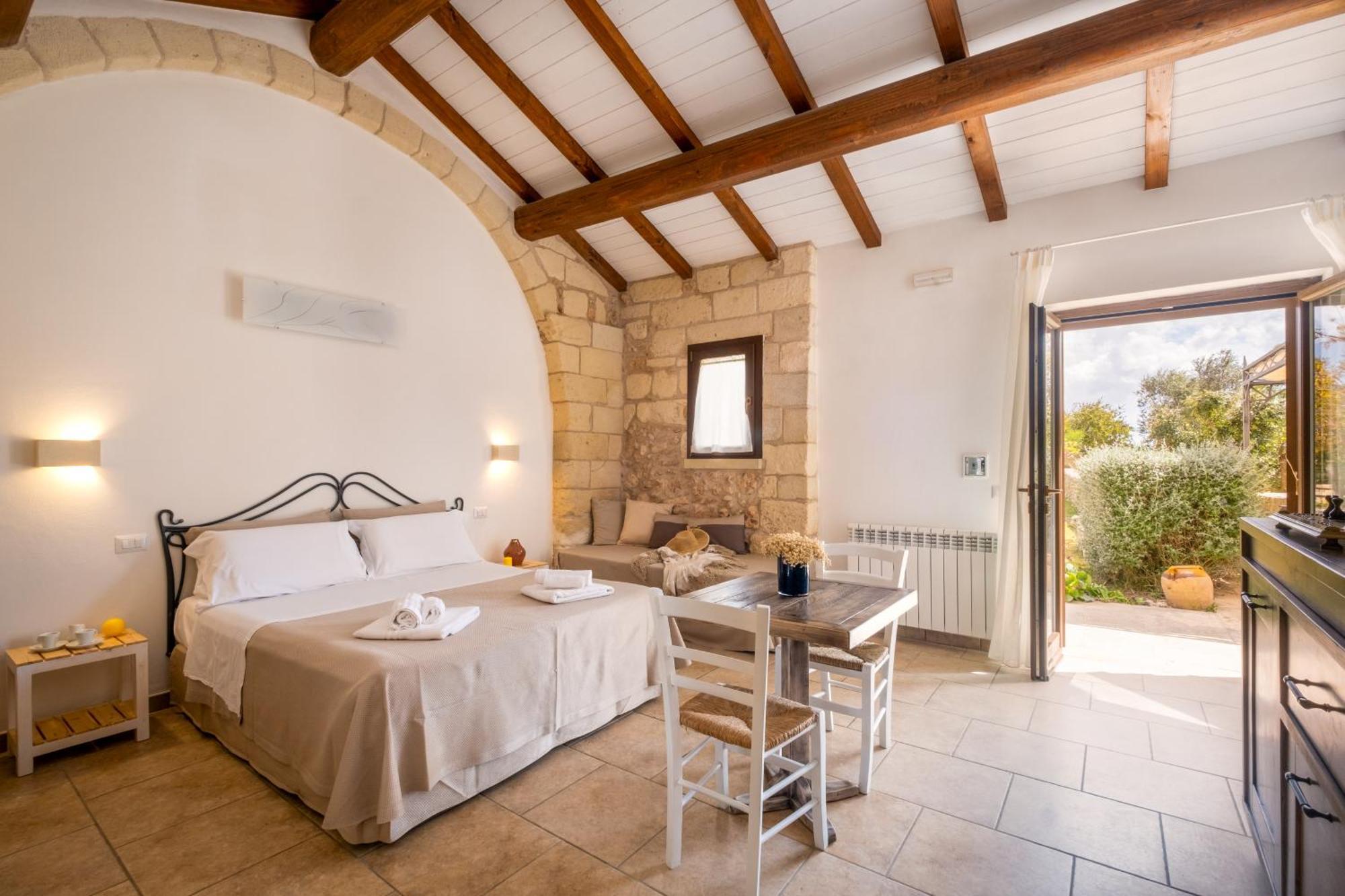 Agriturismo Masseria Costarella Borgagne Exterior foto